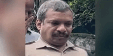 രാവിലെ ആറരയോടെ  ബൈക്കിൽ വീട്ടിൽ നിന്ന് ഇറങ്ങി; മകളെ ബാലുശ്ശേരി സ്റ്റാൻഡിൽ ഇറക്കി; പിന്നീട് എവിടെപ്പോയി? മുക്കം സ്റ്റേഷനിലെ ഗ്രേഡ് എ.എസ്.ഐയെ കാണാനില്ല; മൊബൈൽ ലൊക്കേഷൻ മൈസൂരിൽ, അന്വേഷണം ഊർജിതമാക്കി
