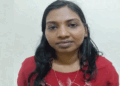അയൽവാസിയുമായി വസ്തു തർക്കം; സർവ്വേ കല്ലുകൾ പിഴുതെറിഞ്ഞ് യുവതി; തടയാനെത്തിയ പൊലീസ് ഉദ്യോഗസ്ഥയുടെ യൂണിഫോമും മുടിയും പിടിച്ചുവലിച്ചു, കാലിൽ തൊഴിച്ചു; റിമാൻഡിൽ