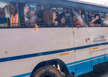 ‘പ്രിയദർശിനി’യ്ക്ക് ഒരു മാസം; പ്രതിദിനം 7.25 ലക്ഷമായിരുന്ന വനിതാ യാത്രക്കാർ 11.84 ലക്ഷമായി വർധിച്ചു; മറ്റൊരു സർക്കാർ പദ്ധതിക്കും ലഭിക്കാത്ത ജനപിന്തുണയെന്ന് ഗതാഗത മന്ത്രി; സ്വകാര്യ ബസുകളുടെ വയറ്റത്തടിച്ചെന്ന് ഉടമകൾ