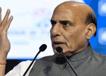 ‘യുവാക്കളെ രാഷ്ട്രീയ ആയുധമാക്കരുത്’; ഡൽഹി പ്രതിഷേധങ്ങൾക്കിടെ പ്രതിപക്ഷത്തിനെതിരെ രാജ്നാഥ് സിങ്ങിന്റെ രൂക്ഷ വിമർശനം