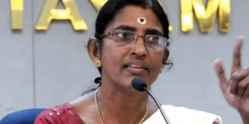 “മോനേ ശിവകുമാരാ, മോന്റെ അസുഖം ഞങ്ങള്ക്ക് പിടികിട്ടി, മദനിയെക്കാത്ത് മോന്റപ്പൂപ്പന്മാര് വേദിയില് തൊഴുതിരുന്നപ്പോള് മോന് ഈ ഏനക്കേട് ഉണ്ടായിരുന്നില്ല, മോനുള്ള മരുന്ന് ഈ സമൂഹം തരും, ഇത്തിരി വൈകിയാലും തരും”, ശിവപ്രസാദിന് മറുപടിയുമായി ശശികല