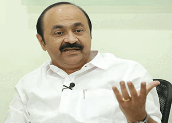 ’വർധിച്ചുവരുന്ന മദ്യാസക്തി കുറയ്ക്കാൻ വീര്യം കുറഞ്ഞ മദ്യം സഹായകമാകും; വേണ്ടെന്നാണ് യു.ഡി.എഫിന്റെ നിലപാടെങ്കിൽ അത് വേണ്ട; മുന്നണി മാത്രമല്ല, കേരളം മുഴുവൻ ഇക്കാര്യം ചർച്ച ചെയ്യട്ടെ’-മുഖ്യമന്ത്രി വി.ഡി സതീശൻ; ’സ്വകാര്യ ബസ് മേഖലയെ സർക്കാർ കൈവിടില്ല’
