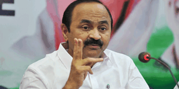 ‘സ്ത്രീകൾക്ക് മാത്രമായി കെഎസ്എഫ്ഇ ‘പിങ്ക് ചിട്ടി’ ; സൗജന്യ യാത്രയിലൂടെ  ലാഭിക്കാൻ കഴിയുന്ന തുകയടക്കം നിക്ഷേപിക്കാം;  പ്രിയദർശിനി ആയിരം കോടി രൂപയുടെ നഷ്ടംവരുത്തുന്നുവെന്നതിനെക്കാൾ എത്രയോ മൂല്യമുള്ള മാറ്റമാണ്  ഉണ്ടാകാൻ പോകുന്നത്‘- മുഖ്യമന്ത്രി