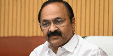 ‘സതീശൻ തന്നിഷ്ടം കാണിക്കുന്നു‘; വടിയെടുത്ത് കോൺഗ്രസ്; എൻ. ശേഷാദ്രിനാഥനെ തിരഞ്ഞെടുപ്പ് കമ്മിഷണറാക്കിയത് പാർട്ടി അഭിപ്രായം ആരായാതെ; വിഷയം അവതരിപ്പിക്കാൻ കൂടിക്കാഴ്ചയ്ക്ക് സമയം ചോദിച്ചിട്ട് മുഖ്യമന്ത്രി മൈൻഡ് ചെയ്യുന്നില്ലെന്ന് പരാതി