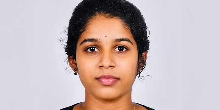 മുറിയിൽ പൂട്ടിയിട്ടതിനാലാകാം സാവരിയയ്ക്ക് രക്ഷപ്പെടാനാകാത്തത്, മരിക്കുന്നതിന് മുൻപുള്ള 24 മണിക്കൂർ നേരിട്ടത് കൊടീയ പീഡനങ്ങൾ, ദേഹമാസകലം മർദനവും ചവിട്ടുമേറ്റതിനെത്തുടർന്നുള്ള ചതവുകളും പാടുകൾ, മരണകാരണം മൂർച്ചയില്ലാത്ത ഉപകരണം കൊണ്ടു തലയ്ക്കേറ്റ മാരകമായ ക്ഷതം…