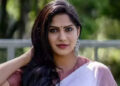 എനിക്ക് ഇതിന് മുമ്പൊരു പ്രണയബന്ധമുണ്ടായിട്ടുണ്ട്, ഭംഗിയുള്ള ഒരാളായിരുന്നു അത്, പക്ഷെ ഇമോഷണല് സ്റ്റെബിലിറ്റി ഇല്ലായിരുന്നു, അച്ഛനും ചേട്ടനും മരിച്ചപ്പോള് മാനസികമായി തകര്ന്നു, അങ്ങനെ ബ്രേക്ക് അപ്പായി- സ്വാസിക