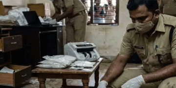 ജയിലുകളിലും ’തൂഫാൻ’;  പൂജപ്പുര സെൻട്രൽ ജയിലിൽ നടത്തിയ പരിശോധനയിൽ കഞ്ചാവ് പൊതികൾ, കത്തി, സിഗരറ്റ് പാക്കറ്റുകൾ  കണ്ടെത്തി; പരിശോധനകൾ തുടരുമെന്ന് പൊലീസ്