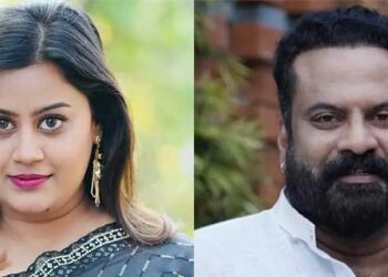 അൻസിബയ്ക്കെതിരെ ടിനി ടോം പ്രയോഗിച്ച ഡബിൾ ഡാഡി സിൻഡ്രോം, ഡിഎൻഎയിലെ പ്രശ്നങ്ങൾ, ജിഹാദി… തമാശയോ? അൻസിബയുടെ പരാതിയിൽ ഒടുവിൽ കേസെടുത്ത് കടവന്ത്ര പോലീസ്, നടനെതിരെ സ്ത്രീത്വത്തെ അപമാനിക്കൽ, വർഗീയമായി അധിക്ഷേപിക്കൽ വകുപ്പുകൾ
