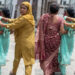 പിരിഞ്ഞ് താമസിക്കുന്ന ഭര്ത്താവിന്റെ വീട്ടില് ടെറസിലൂടെ കയറി, കട്ടിലിനടിയില് നിന്നും രഹസ്യ ഭാര്യയെ പിടികൂടി, മുടിക്ക് പിടിച്ച് പൊലീസ് സ്റ്റേഷനിലെത്തിച്ച് യുവതി, സംഭവം വിവാഹമോചനക്കേസ് നടക്കുന്നതിനിടെ