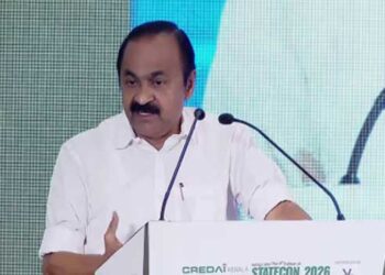 നികുതി കൂട്ടി ഖജനാവ് നിറയ്ക്കാനില്ല ഈ സർക്കാർ!! പോർട്ട് സിറ്റി കേരളത്തിൻ്റെ സ്വപ്ന പദ്ധതി…വിഴിഞ്ഞം തുറമുഖത്തിന്റെ ഓഹരി കൈമാറാനുള്ള അദാനിയുടെ നടപടിയിൽ സർക്കാർ നിയമോപദേശം തേടും, എടുത്തുചാടി അനുമതി നൽകില്ല- വി ഡി സതീശൻ