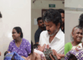 വാവാവോ…കുഞ്ഞോമനകളെ വാരി പുണർന്ന് എഗ്മൂർ സർക്കാർ ആശുപത്രി പ്രസവ വാർഡിൽ മുഖ്യമന്ത്രി വിജയ്; പരാതികളുടെ പ്രളയം; നിജസ്ഥിതി നേരിട്ട് മനസ്സിലാക്കാനുള്ള മിന്നൽ സന്ദർശനം; താനും അമ്മയും ജനിച്ചയിടം എന്ന ബന്ധവും
