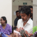 വാവാവോ…കുഞ്ഞോമനകളെ വാരി പുണർന്ന് എഗ്മൂർ സർക്കാർ ആശുപത്രി പ്രസവ വാർഡിൽ മുഖ്യമന്ത്രി വിജയ്; പരാതികളുടെ പ്രളയം; നിജസ്ഥിതി നേരിട്ട് മനസ്സിലാക്കാനുള്ള മിന്നൽ സന്ദർശനം; താനും അമ്മയും ജനിച്ചയിടം എന്ന ബന്ധവും