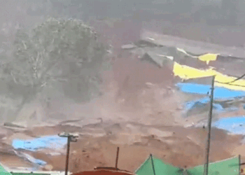 ‘നിർമാണസ്ഥലത്ത് അശാസ്ത്രീയമായി കൂട്ടിയിട്ട മണ്ണ് അടിയന്തരമായി നീക്കം ചെയ്യണമെന്ന് പലയാവർത്തി പറഞ്ഞിരുന്നതാണ്;  അപകടത്തിന്റെ ഉത്തരവാദികൾ കൊങ്കൺ റെയിൽവേ‘- പൊതുമരാമത്ത് മന്ത്രി പി.കെ. ബഷീർ; ‘വരുത്തിവച്ച അപകട‘മെന്ന് മന്ത്രി ടി. സിദ്ദിഖ്