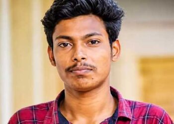 വിദ്യാർഥി രാഷ്ട്രീയത്തിന്റെ പേരിൽ ഒരുത്തനെ പച്ചയ്ക്ക് കുത്തിക്കൊലപ്പെടുത്തി, കോടതിയിൽ ഹാജരാകാൻ നിർദേശിച്ചപ്പോൾ യൂട്യൂബിലടക്കം മാധ്യമങ്ങൾ തൽസമയം ദൃശ്യങ്ങൾ നൽകുന്നു, ഹാജരാകാൻ ആകില്ലെന്ന് പ്രതിഭാഗം അഭിഭാഷകൻ, തെളിവിനായി മാധ്യമങ്ങൾ ക്യാമറ വെച്ചിരിക്കുന്ന ഫോട്ടോയും കോടതിക്കു മുന്നിൽ, അഭിമന്യുവിനെ വധക്കേസിൽ കോടതിൽ ഹാജരാകാതെ പ്രതികൾ