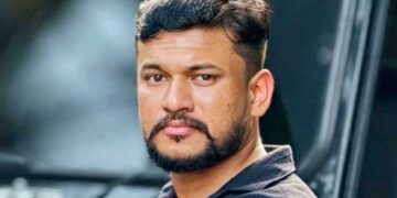 ‘ഞാൻ കീഴടങ്ങുന്നുമില്ല, ഹാജരാകുന്നുമില്ല, നിന്റെ ബുദ്ധിക്ക് എന്നെ പിടിക്കാൻ പറ്റുമെങ്കിൽ എന്നെ വന്ന് പിടിക്കെടാ… ഞാൻ കുറെക്കാലമായി പോലീസുകാരെ കാണാൻ തുടങ്ങിയിട്ട്, നീയൊന്നും കാക്കി കുപ്പായമിടാൻ യോ​ഗ്യനല്ല, സിഐയ്ക്കു കൊടുക്കേണ്ടത് കൊടുത്തിട്ടില്ല, സമയമാകുമ്പോൾ കൊടുത്തോളും’- പോലീസിനെ വെല്ലുവിളിച്ച് അർജുൻ ആയങ്കി