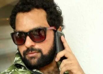 ഇ.ഡി ഉദ്യോഗസ്ഥർ പിണറായിയുടെ വീട്ടിലെത്തിയപ്പോൾ ബിനീഷ് കോടിയേരി നടത്തിയ പ്രതിഷേധത്തിൽ ദുരൂഹത!! അന്വേഷണം ബിനീഷിലേക്കും!! പ്രതികളായ 25 പേരുമായി ഫോണിൽ ബന്ധപ്പെട്ടിട്ടുണ്ടോയെന്ന് പരിശോധിക്കും