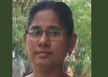ഭർത്താവ് മരിച്ചതോടെ ജീവിതം കരുപ്പിടിപ്പിക്കാൻ മക്കളേയും ചേർത്തുപിടിച്ച് ചപ്പാത്തി നിർമാണത്തിലേക്ക്!! പിന്നാലെ ദുരന്തം, ചപ്പാത്തി മെഷീനിൽ കൈ കുരുങ്ങി വ്യാപാരിയായ വീട്ടമ്മയ്ക്ക് ദാരുണാന്ത്യം, അപകടം മക്കളറിഞ്ഞത് യന്ത്രത്തിൽ നിന്ന് അസാധാരണ ശബ്ദവും മണവും വന്നതോടെ