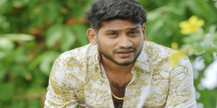 ‘എനിക്കെതിരെ വീഡിയോ ചെയ്യൂ, നിങ്ങൾക്കും വരുമാനം കിട്ടട്ടെ; ഒരു ദിവസം ഒന്നര ലക്ഷത്തോളമാണ് എന്റെ ശമ്പളം ’; ട്രോളുകളോട് അഖിൽ മാരാരുടെ പരിഹാസ മറുപടി