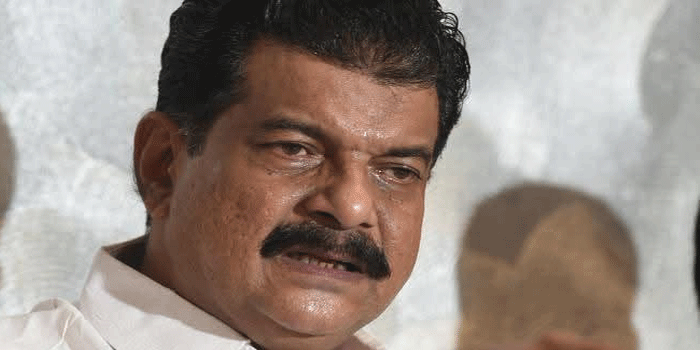 “ബ്രൂട്ടസേ നീയും! എന്നെനിക്ക് തോന്നിയില്ല, എനിക്കിത് അന്നേ മനസ്സിലായി; പാളയത്തിലെ ചതിയും, പിന്നിൽ നിന്നുള്ള കുത്തും വേദനിപ്പിച്ചു എന്നത് സത്യം തന്നെയാണ്; എൻ്റെ നിശബ്ദമായ പിൻവാങ്ങലിന് കാരണവും അതാണ് “: ബേപ്പൂരിലെ തോൽവിയിൽ പി.വി അൻവർ.