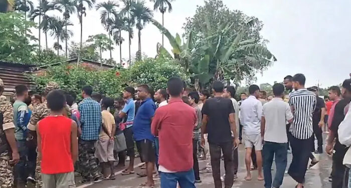 വീട്ടിനുള്ളില്‍ അതിക്രമിച്ച് കയറി 15കാരിയെ ക്രൂരമായി പീഡിപ്പിച്ചു, മുഖവും തലയും തല്ലിത്തകര്‍ത്തു, സ്വകാര്യഭാഗത്ത് കമ്പ് കുത്തിക്കയറ്റി, വിരുന്ന് കഴിഞ്ഞെത്തിയ ബന്ധുക്കള്‍ കണ്ടത് ചോരയില്‍ കുളിച്ചു കിടക്കുന്ന പെണ്‍കുട്ടിയെ