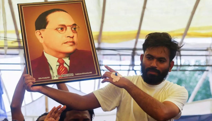 അഭിജീത് ദീപ്കെ ചുറുചുറുക്കുള്ള അംബേദ്കറൈറ്റ് നേതാവ്, അദ്ദേഹം എൻ.ഡി.എയില് ചേര്ന്നാല് സംഘടന ശക്തിപ്പെടും, അംബേദ്കറുടെ സ്വപ്നങ്ങൾ സാക്ഷാത്കരിക്കാൻ ദീപ്കെ തയ്യാറാകണം, പാര്ട്ടിയിലേക്ക് ക്ഷണിച്ച് കേന്ദ്രമന്ത്രി രാംദാസ് അത്താവലെ