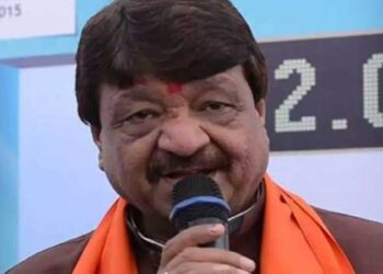 ‘വാട്ട് ആൻ ഐഡിയ സേഡ്ജീ’.. പഞ്ചസാര വില ഇനിയും കൂടട്ടെ!!, 40 വയസ് കഴിഞ്ഞവർ പഞ്ചസാര പൂർണമായും ഒഴിവാക്കണം, പകരം ശർക്കര ഉപയോ​ഗിക്കാം, കുട്ടികൾക്ക് സർക്കാർ റേഷൻ കടകൾ വഴി കുറഞ്ഞ നിരക്കിൽ പഞ്ചസാര ലഭ്യമാക്കാം, പ്രായമായവർക്ക് പഞ്ചസാര നൽകേണ്ടതില്ല… വിലക്കയറ്റം നിയന്ത്രിക്കാൻ മാർ​ഗം കണ്ടെത്തി ബിജെപി മന്ത്രി