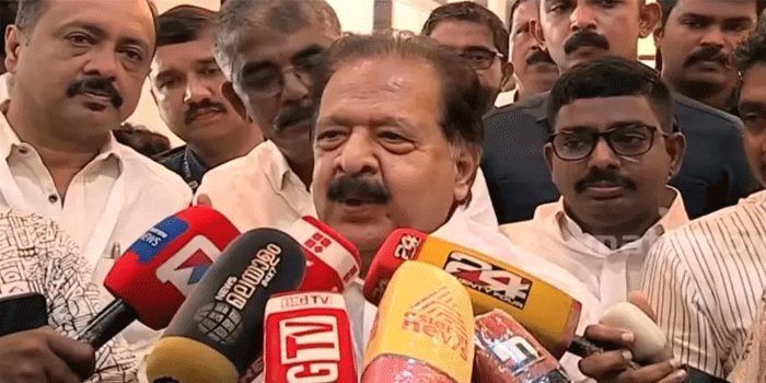 അർജുൻ ആയങ്കിയെ പിടികൂടാൻ സഹായിച്ച ഓട്ടോറിക്ഷ ഡ്രൈവർക്ക് ഒരു ലക്ഷം രൂപ പാരിതോഷികം നൽകും;പൊതുതാൽപര്യമുള്ള ഒരു വ്യക്തിയാണ് ഇതിനായി മുന്നോട്ടുവന്നതെന്ന് ആഭ്യന്തരമന്ത്രി രമേശ് ചെന്നിത്തല