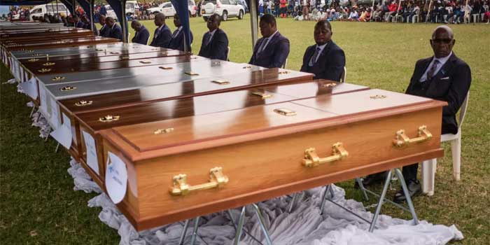 ഉറഞ്ഞുകൂടിയ അതിശൈത്യത്തിൽ മുകളിലേക്ക് പൊന്തിവരാതെ മൃതദേഹങ്ങൾ, സിംബാബ്‌വെയിലെ ഫെറി ബോട്ട് ദുരന്തത്തിൽ മരണം 72 ആയി, നടന്നത് രാജ്യത്തിന്റെ ചരിത്രത്തിലെ തന്നെ ഏറ്റവും വലിയ ജല ദുരന്തം