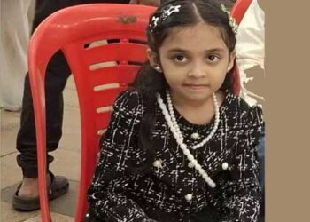 നാട്ടിൽ പോയി തിരിച്ചെത്തിയത് കഴിഞ്ഞ ദിവസം, ഉമ്മ ജോലിക്കു പോയി, റൂമിലുണ്ടായിരുന്നത് ഉപ്പ മാത്രം!! ഫ്ലാറ്റിൽ കളിക്കുന്നതിനി‌ടെ ഷാർജയിൽ മൂന്നാം നിലയിൽ നിന്ന് താഴെവീണ് മലയാളി ബാലികയ്ക്ക് ദാരുണാന്ത്യം, മരണപ്പെട്ടത് കാസർകോട് സ്വദേശികളുടെ ഏക മകൾ