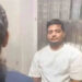 പറക്കുന്നതിനിടെ വിമാനത്തിന്റെ എമർജൻസി എക്സിറ്റ് ഡോർ ബലമായി തുറക്കാൻ ശ്രമിച്ചു, വിൻഡോ പാനൽ അടിച്ചു തകര്ത്തു, യാത്രക്കാരെയും ക്യാബിൻ ക്രൂവിനെയും ഭീഷണിപ്പെടുത്തി, മലയാളി അറസ്റ്റിൽ