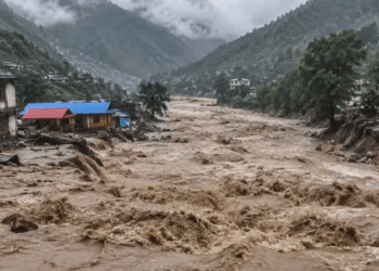നേപ്പാൾ പ്രളയം: കുട്ടികളടക്കം 53 മലയാളികൾ കുടുങ്ങി; ആരെയും നേരിട്ട് ബന്ധപ്പെടാൻ ഇതുവരെ സാധിച്ചിട്ടില്ല, എല്ലാവരും സുരക്ഷിതരെന്ന് നോർക്ക