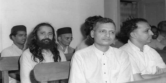 ഗോഡ്സെ സജീവ ആർഎസ്എസ് അംഗമായിരുന്നു…ഗാന്ധിജിയുടെ വധവുമായി ബന്ധപ്പെട്ട പ്രതികളിൽ നാഥുറാം ഗോഡ്സെ, ഗോപാൽ ഗോഡ്സെ, വിനായക് ദാമോദർ സവാർക്കർ എന്നിവർ ഉൾപ്പെട്ടിരുന്നു- സവാർക്കറുടെ കൊച്ചുമകന്റെ വെളിപ്പെടുത്തൽ