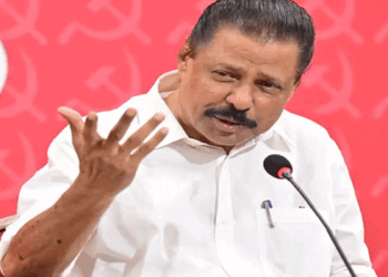 ‘ഓഹോ,സ്വന്തക്കാരെ തൊട്ടപ്പോഴേയ്ക്കും  തൂഫാനൊക്കെ കെട്ടടങ്ങീല്ലോ? പി.എ. മുഹമ്മദ് റിയാസുമായി ബന്ധമുള്ളവരുടെ വീടുകളിൽ നടത്തിയ പരിശോധനയും പുകമറ സൃഷ്ടിക്കാനുള്ള ബോധപൂർവമായ ശ്രമം’; എം.വി. ഗോവിന്ദൻ