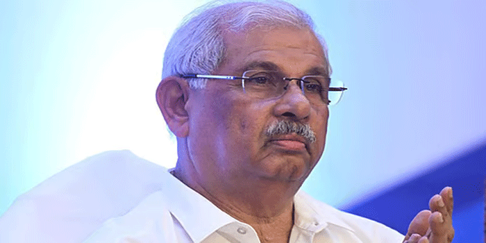 പിഎസ്സി നിയമന തട്ടിപ്പ്: സെക്രട്ടറിയെ വിളിച്ചുവരുത്തി ഗവർണർ, പരീക്ഷാ തട്ടിപ്പുമായി ബന്ധപ്പെട്ട വിശദാംശങ്ങൾ ചോദിച്ചു; ലോക്ഭവൻ ഇടപെടുന്നു