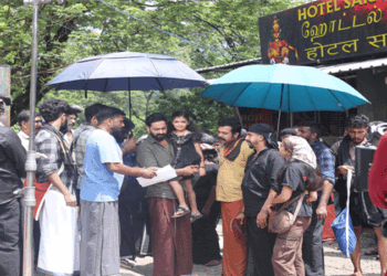 ഹരിവരാസനനം ചിത്രത്തിന്റെ പുതിയ ഷെഡ്യൂൾ പമ്പയിൽ ആരംഭിച്ചു; നിർമ്മാതാവ് അജിത് വിനായക ഹൈകോടതി ദേവസ്വം ബഞ്ചിനെ സമീപിച്ചതിനെ തുടർന്നാണ്  ചിത്രീകരണാനുമതി ലഭിച്ചത്