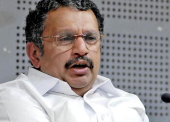 സ്വകാര്യ ആശുപത്രികളുടെ തോന്ന്യവാസം ഒരിക്കലും അനുവദിക്കില്ല, അവരുടെ നിയന്ത്രണത്തിലല്ല കാര്യങ്ങൾ, വിദേശ കമ്പനികളുടെ ലക്ഷ്യം സർക്കാർ ആശുപത്രികളെ തകർക്കലാണ്. അതനുസരിച്ച് ഞങ്ങൾ അതിനെ നേരിടും- കെ മുരളീധരന്‍