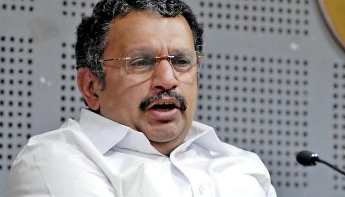സ്വകാര്യ ആശുപത്രികളുടെ തോന്ന്യവാസം ഒരിക്കലും അനുവദിക്കില്ല, അവരുടെ നിയന്ത്രണത്തിലല്ല കാര്യങ്ങൾ, വിദേശ കമ്പനികളുടെ ലക്ഷ്യം സർക്കാർ ആശുപത്രികളെ തകർക്കലാണ്. അതനുസരിച്ച് ഞങ്ങൾ അതിനെ നേരിടും- കെ മുരളീധരന്‍