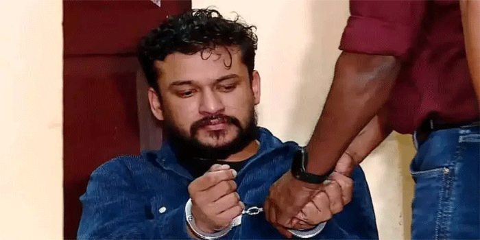 ‘7 വർഷത്തിനിടെ 9 ക്രിമിനൽ കേസുകളിൽ പ്രതി,സമൂഹത്തിന് ഭീഷണി‘; അർജുൻ ആയങ്കിക്കെതിരെ കാപ്പ; കരുതൽ തടങ്കലിൽ പാർപ്പിക്കാൻ ഉത്തരവ്