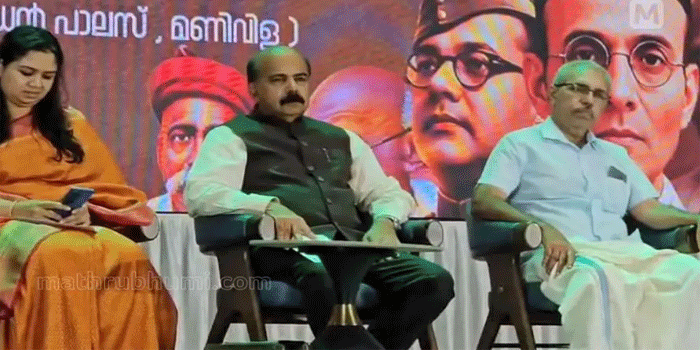 ആർഎസ്എസ് വേദിയിൽ വീണ്ടും കേരള സർവകലാശാല വിസി മോഹനൻ കുന്നുമ്മൽ; ‘അമ്മയാരെന്ന് അറിയാത്തവരാണ് വന്ദേമാതരത്തെ എതിർക്കുന്നത്’