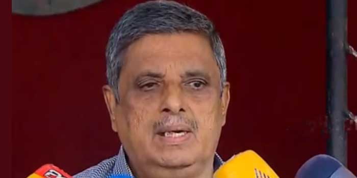 ‘അടിയന്തരാവസ്ഥക്കാലത്ത് 76 ദിവസം ജയിലിൽ കിടന്നിട്ടുണ്ട്, നിരവധി കേസുകളിൽ പ്രതിയായിട്ടുണ്ട്, അതുകൊണ്ടു കേസുകാണിച്ചൊന്നും പോലീസ് ഞങ്ങളെ വിരട്ടണ്ട, ഞാൻ പറഞ്ഞ കാര്യത്തിൽ ഉറച്ചുനിൽക്കുന്നു’- കെ പി ഉദയഭാനു