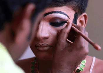 ജഡ്ജസ് പ്ലീസ് നോട്ട്… സ്കൂൾ കലോത്സവത്തിലെ മാർക്ക് ഇനി ഒളിച്ചുവയ്ക്കാനാകില്ല; വിധികർത്താക്കളുടെ മാർക്ക് സ്റ്റേജിലെ സ്ക്രീനിൽ പ്രദർശിപ്പിക്കണം