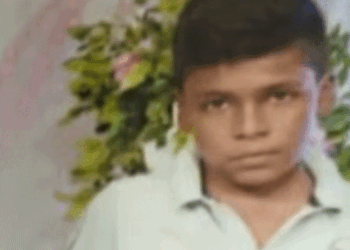 കളിക്കാൻ പോകുവാണെന്ന് പറഞ്ഞ് വീട്ടിൽ നിന്നിറങ്ങി, സന്ധ്യയായിട്ടും തിരികെ എത്തിയില്ല; അന്വേഷിച്ചിറങ്ങിയപ്പോൾ വീടിനടുത്തുള്ള കായലിന്റെ അരികെ സൈക്കിളും വസ്ത്രങ്ങളും; കരുനാഗപ്പള്ളിയിൽ ഏഴു ക്ലാസ് വിദ്യാർഥിയെ കാണാതായി; വ്യാപക തിരച്ചിൽ