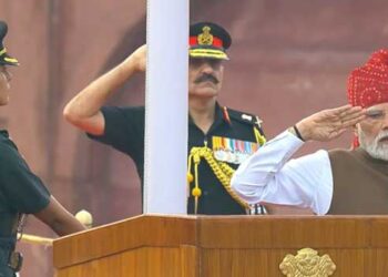രാജ്യം 80ാം സ്വാ​ത​ന്ത്ര്യ​ദി​ന നിറവിൽ, രാ​ഷ്ട്ര​പി​താ​വിന് ആ​ദ​ര​മ​ർ​പ്പി​ച്ച് പ്ര​ധാ​ന​മ​ന്ത്രി, 140 കോടി ഇന്ത്യക്കാരുടെ ശക്തിയിൽ വിവിധ മേഖലകളിൽ രാജ്യം പുതിയ ഉയരങ്ങളിലേക്ക് മുന്നേറും- നരേന്ദ്ര മോദി