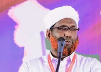 യുവതീ-യുവാക്കൾ ഇടകലർന്ന് ആടിപ്പാടുന്നത് ഇസ്ലാമിക വിശ്വാസത്തിനെതിര്, സ്ത്രീകൾക്ക് നേരെ ലൈംഗിക പീഡനത്തിന് സാധ്യത കൂടുതലാണ്, അത് തടയാനാണ് ശരീരം മുഴുവൻ മറയ്‌ക്കാൻ പറയുന്നത്, കാന്തപുരത്തെ ന്യായീകരിച്ച് എസ്‌വൈഎസ് നേതാവ്
