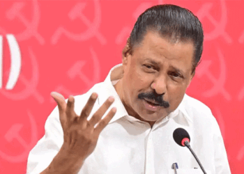 ‘പിണറായി വിജയൻ പാർട്ടി സമ്മേളനത്തിന് ഹെലികോപ്റ്ററിൽ പാർട്ടി സമ്മേളനത്തിന് പോയിട്ടില്ല; സതീശന്റെ വാദം തികച്ചും തെറ്റാണ്‘; എം.വി ​ഗോവിന്ദൻ;  ‘ വലിയ തിരുത്തലുകൾ ‘ ലക്ഷ്യമിട്ട് സി.പി.എം വിപുലീകൃത സംസ്ഥാന സമിതി യോഗം കോഴിക്കോട്
