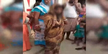 പീഡന പരാതി ഉന്നയിച്ച യുവതിയെ കൊണ്ട് ചെവിയില്‍ പിടിച്ച് മാപ്പു പറയിച്ചു, നിലത്ത് തുപ്പിയ തുപ്പല്‍ നക്കാന്‍ നിര്‍ബന്ധിച്ചു, ക്രൂര നടപടിയുമായി നാട്ടുക്കൂട്ടം