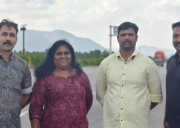 ഓഗസ്റ്റ് 13ന് കുറുപ്പംപടിയിൽ‌ നിന്ന് കാണാതായ 13 കാരി കാമുകനൊപ്പം 4000 കിലോമീറ്റർ താണ്ടി എത്തിപ്പെട്ടത് ഒഡിഷയിലെ നക്സൽ മേഖലയിൽ, അർദ്ധരാത്രിയിൽ മിന്നൽ നീക്കത്തിലൂടെ യുവാവിന്റെ വീട്ടിൽ നിന്ന് പെൺകുട്ടിയെ രക്ഷപ്പെടുത്തി കേരള പോലീസ്