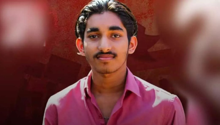 യുവതിയുടെ കുളിമുറി ദൃശ്യങ്ങള്‍ പകര്‍ത്താന്‍ ശ്രമിച്ച് എസ്എഫ്ഐ നേതാവ്, പ്രതിയുടെ ഫോണില്‍ നിരവധി സ്ത്രീകളുടെ നഗ്ന ദൃശ്യങ്ങള്‍