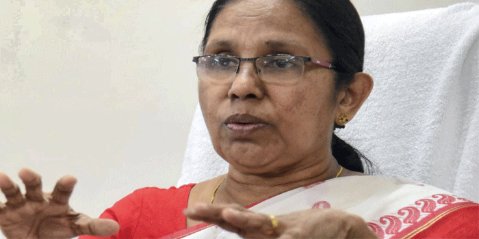 ‘സ്ത്രീകളെ വീട്ടിനകത്ത് തളച്ചിടുന്നത് ഫ്യൂഡൽ ആചാരം; സമസ്തയുടെ പ്രസ്താവന കാലത്തിന് നിരക്കാത്തതും സ്ത്രീവിരുദ്ധവും;  ഒത്തുചേരുന്നതും വേദി പങ്കിടുന്നതും ഭക്ഷണം കഴിക്കുന്നതും കൊണ്ട് ഒരു മതാചാരവും ലംഘിക്കപ്പെടുന്നില്ല‘:  കെ.കെ. ശൈലജ