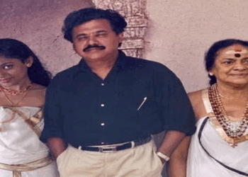 ‘ ചേച്ചി വളരെ ഏറെ ദുഃഖിതയായിരുന്നു; പൂജാമുറിയിൽ വച്ച് വസ്ത്രത്തിനു തീ പിടിച്ചു മരിച്ചു എന്നത് ശരിയാണോ..?  അതോ ചേച്ചി എന്തെങ്കിലും തീരുമാനിച്ചിരുന്നുവോ?‘ : നടി സുകുമാരിയുടെ മരണത്തിൽ  സംശയം പ്രകടിപ്പിച്ച് സംവിധായകൻ വിനയൻ